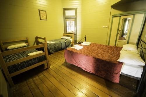 The Middle Pub Hotel Мулумбимби Екстериор снимка